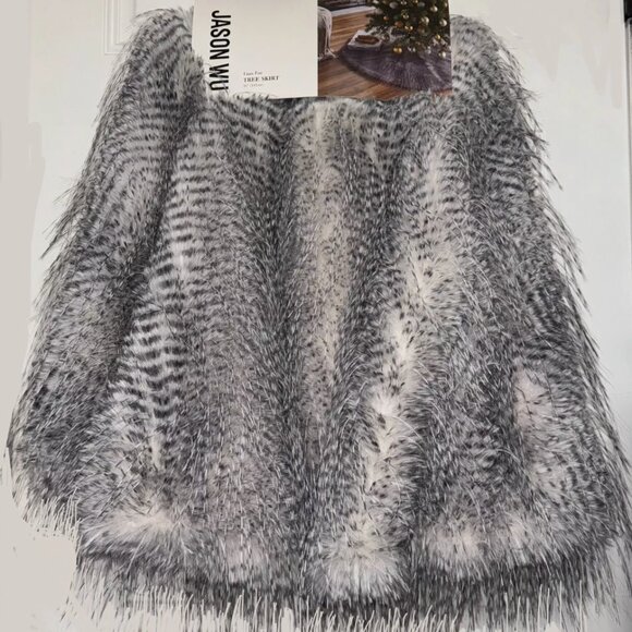 Designer Jason Wu Faux Fur Christmas Tree Skirt 56" Black White Long Feather NEW - Picture 2 of 11